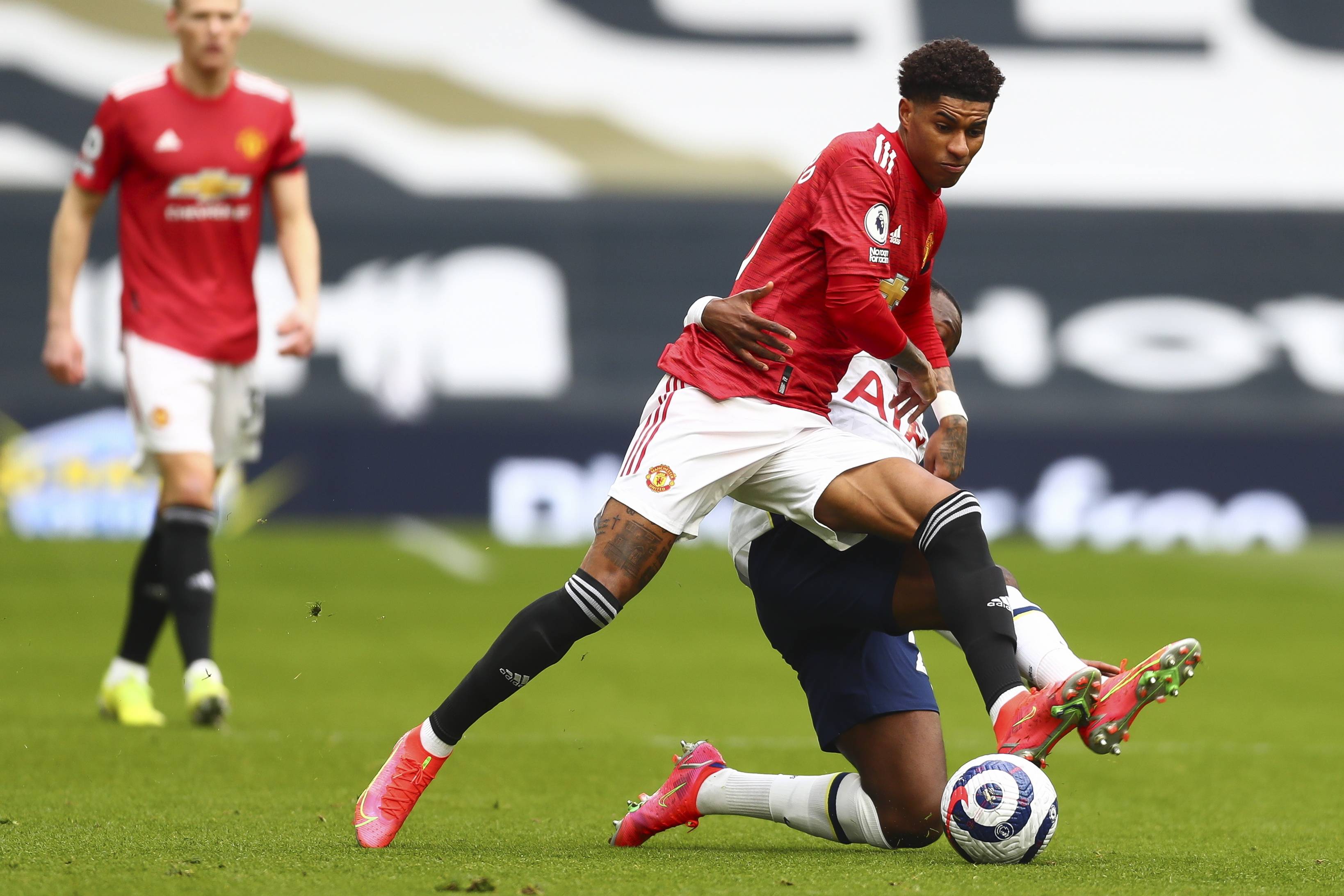 线相持拉开 线相持拉开